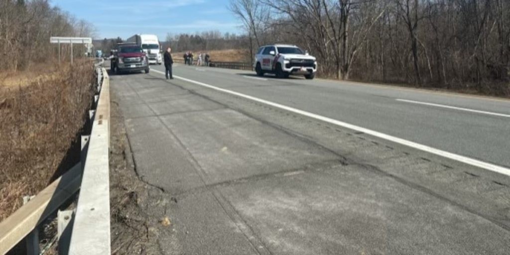 Motorcycle crash shuts down lane of traffic in Kirkwood - WBNG