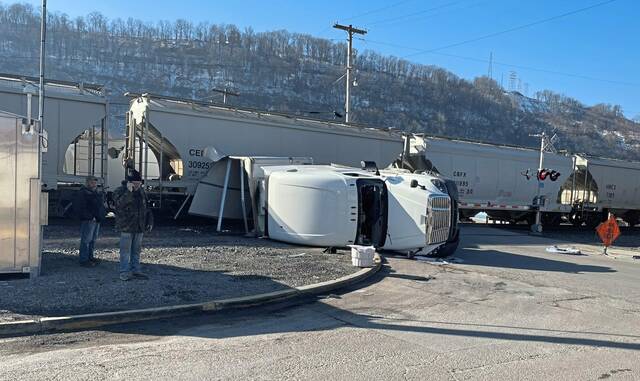 Train, truck collide in Springdale | TribLIVE.com - TribLIVE