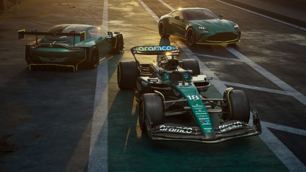 Aston Martin shows off 2024 Formula 1 car alongside new Vantages - Autoblog