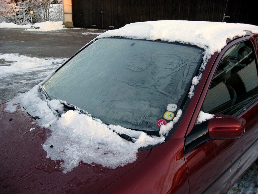 How do I get ice off my car? Quick tips from an engineer who studies airborne particles - PBS NewsHour