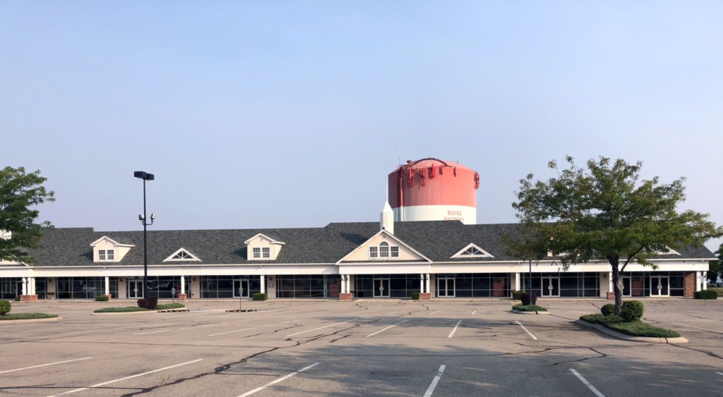 Plan to tear down Boise outlet mall for heavy truck dealership set for hearing - boisedev.com