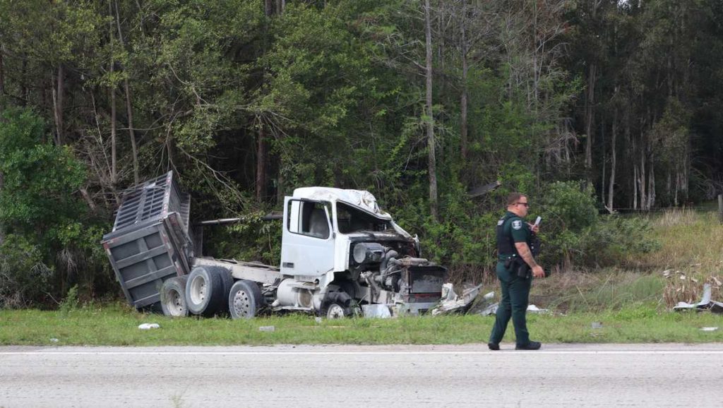 Truck driver hospitalized after I-75 rollover crash in Fort Myers - NBC2 News