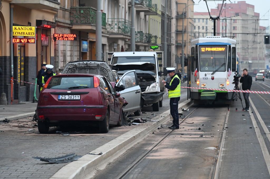 Media: Six Ukrainians among those injured by car that crashed into crowd in Poland - Yahoo! Voices