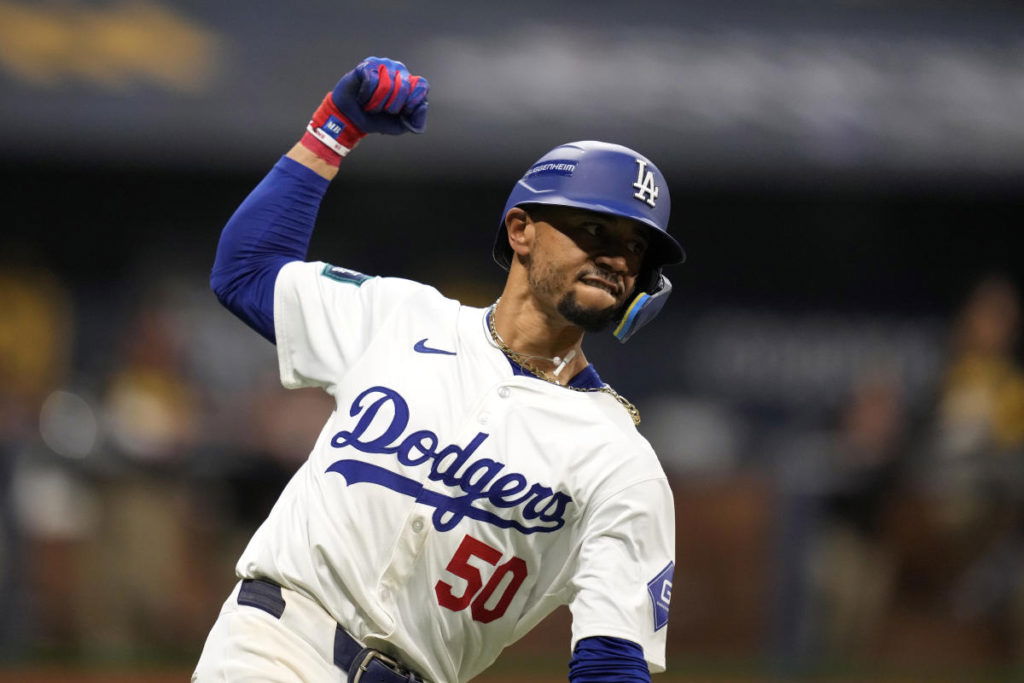 Dodgers' Mookie Betts hits MLB's first home run of 2024, wins himself a car - Yahoo Sports