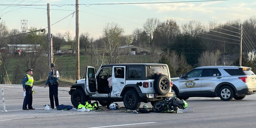 Motorcyclist taken to the hospital after crash on Sunshine Street near James River Freeway - KY3