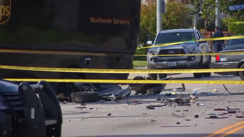 2 killed in Jefferson Park after accused DUI driver hits UPS truck at 100+ mph: LAPD - NBC Southern California