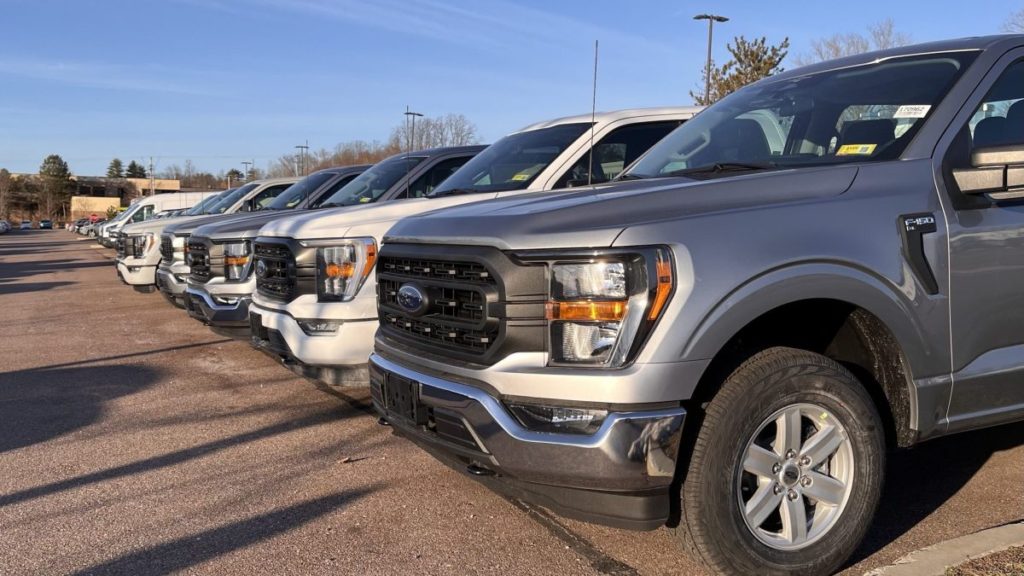 Car dealers bring back deals, incentives as inventories rebound - Marketplace