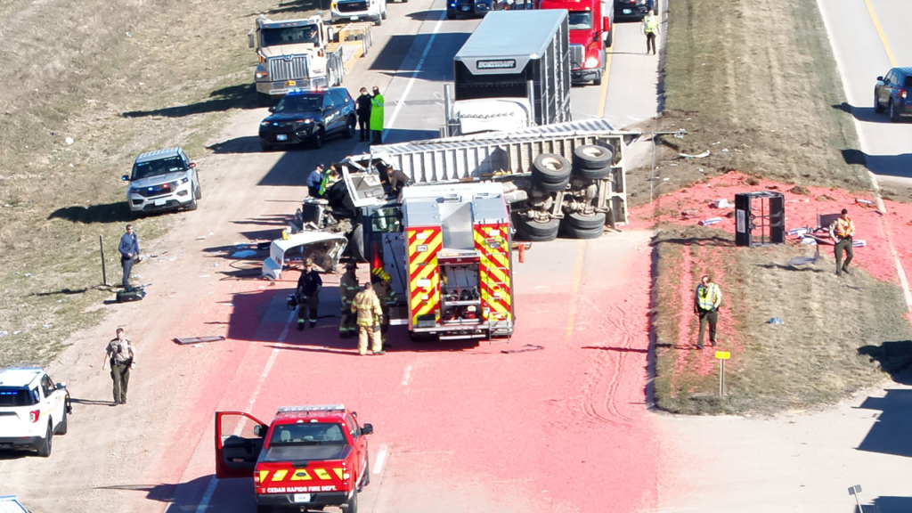 Iowa husband & wife die after seed truck rollover - WHO TV 13 Des Moines News & Weather