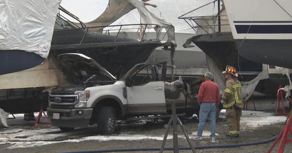 Newburyport truck fire damages several nearby boats - CBS Boston