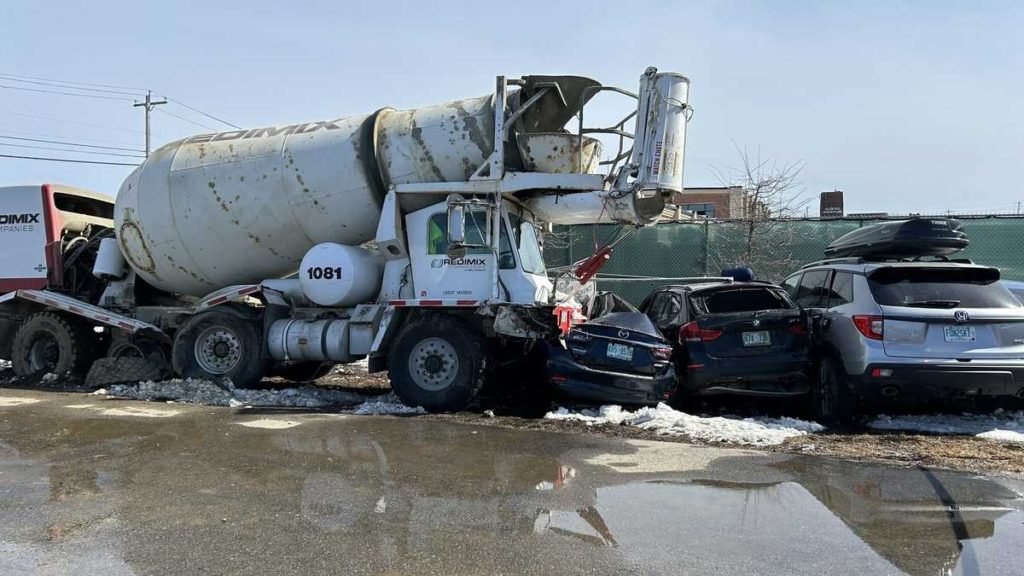 Concord, New Hampshire cement truck crash: Driver hurt - WMUR Manchester