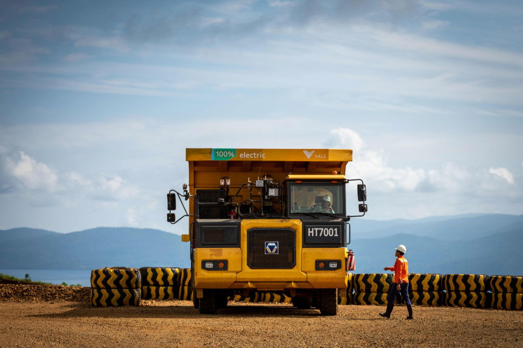 How electric trucks are becoming the norm for moving cargo - CNBC