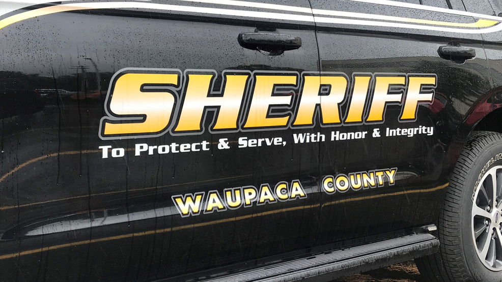 Motorcycle vs. deer in Waupaca Co. sends one to hospital - Fox11online.com