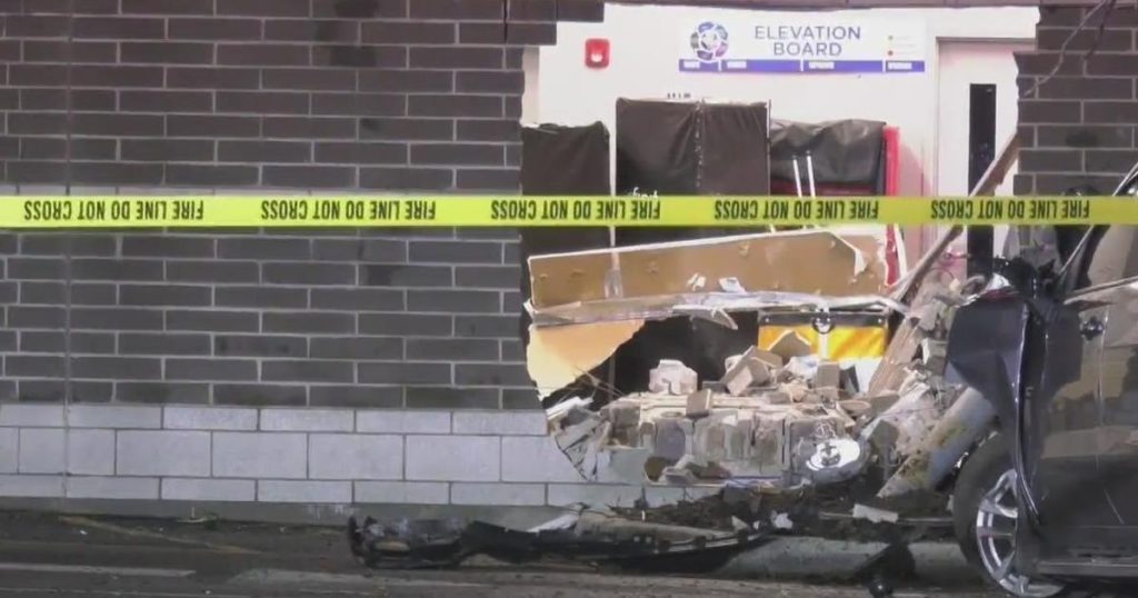 Pickup truck slams into Xfinity store in Gurnee - CBS Chicago