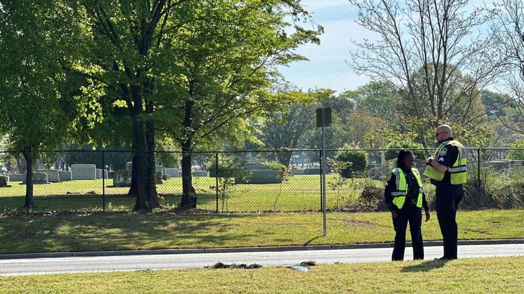 Columbus Police investigating serious motorcycle crash on Victory Drive - WRBL