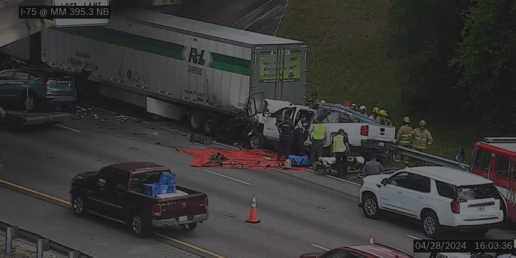 Three vehicle crash backs up I-75 and trauma alerts one person - WCJB