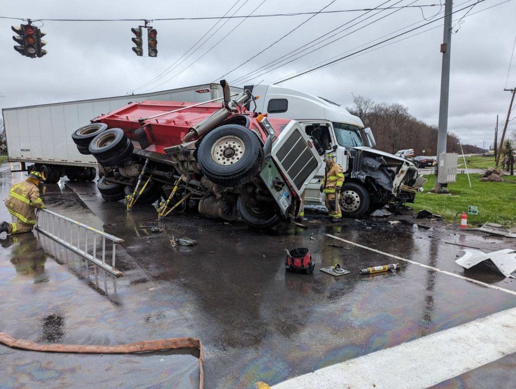 1 hospitalized after dump truck and tractor-trailer collide in Niagara County - WIVB.com - News 4