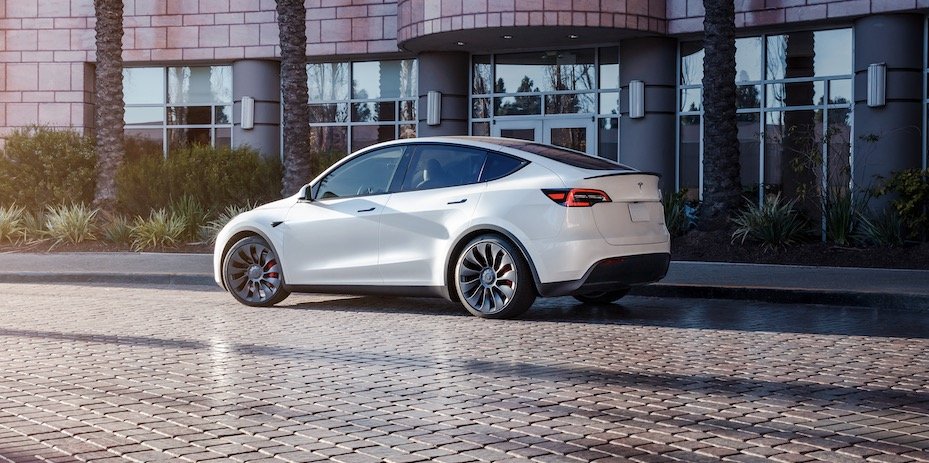 Tesla announces change of plans to build cheaper electric cars - Electrek