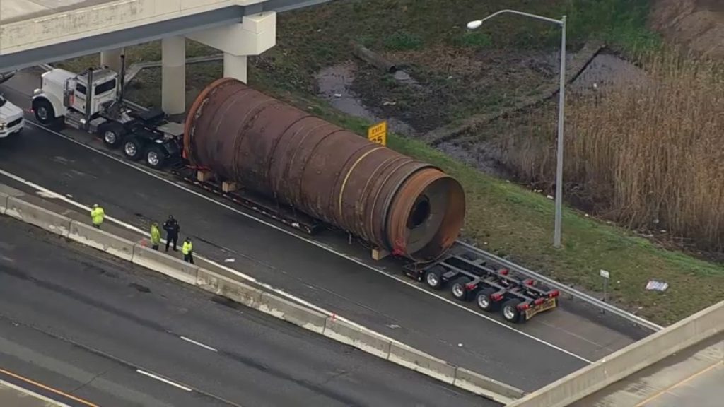 Delays on I-95 after truck strikes bridge in Philly - NBC Philadelphia