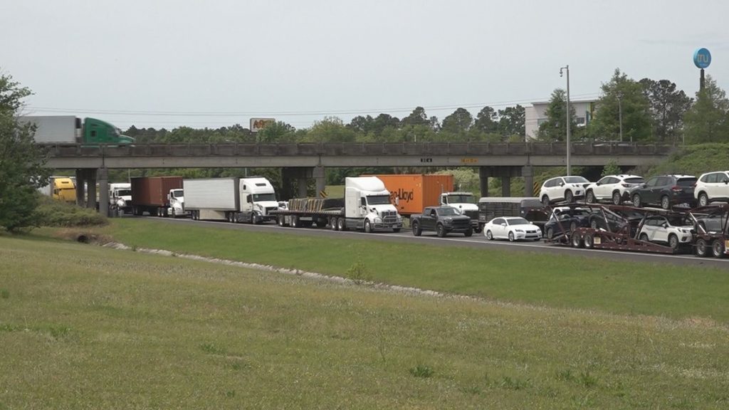 Watermelon truck catches fire, snarls traffic on I-95 in SC - WLTX.com