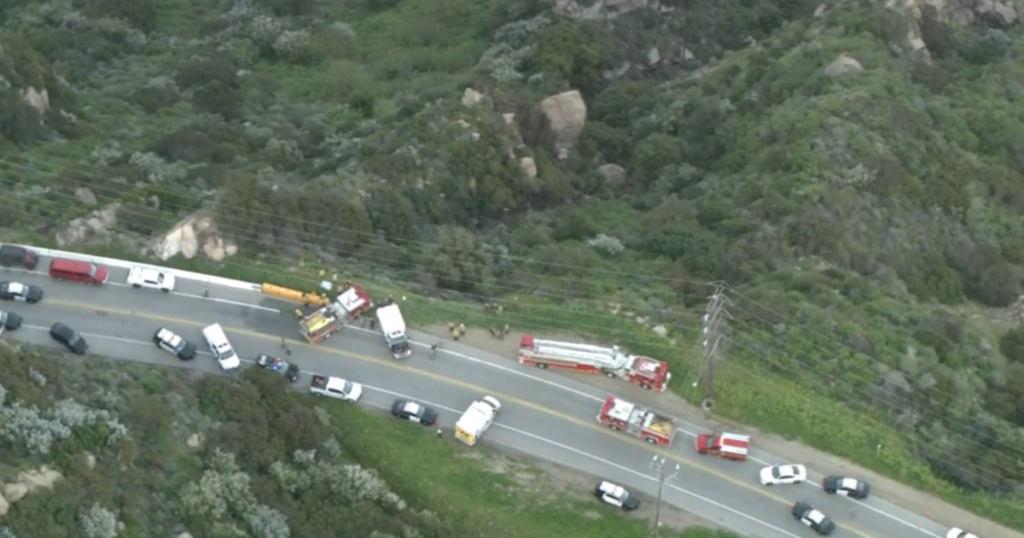 One dead after car veers 150 feet off cliff in Malibu - CBS News