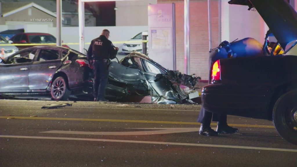 Driver killed when car crashes, burst into flames in Bell - KTLA Los Angeles