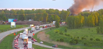 UPDATE: I-41 South reopened, I-41 North still closed due to semi-truck crash - Yahoo! Voices