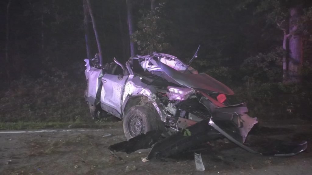 Driver ejected from car after rollover crash in Cumberland County - WTVD-TV