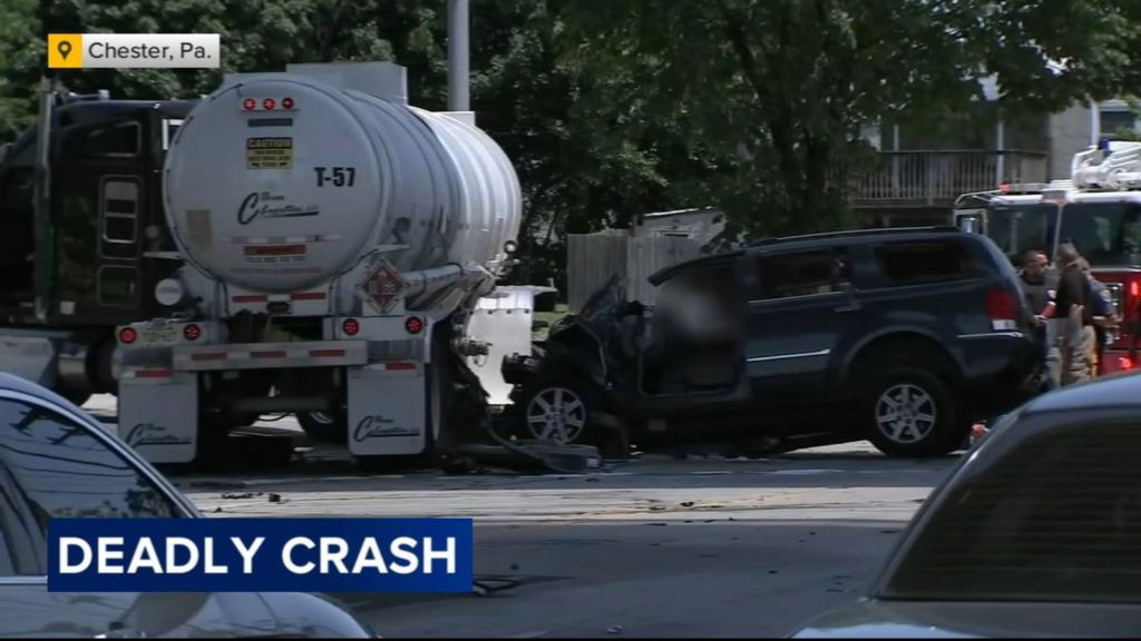 1 dead, 1 injured after car strikes tanker truck in Delaware County - WPVI-TV