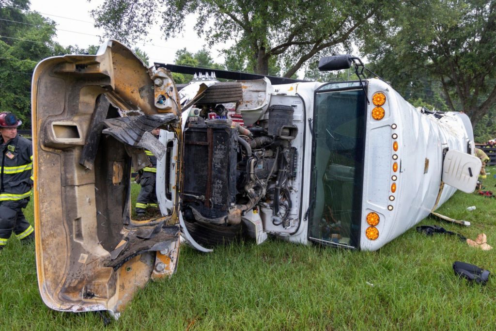 8 dead after bus carrying farm workers in Florida hit by truck, driver of truck charged with DUI - NBC News