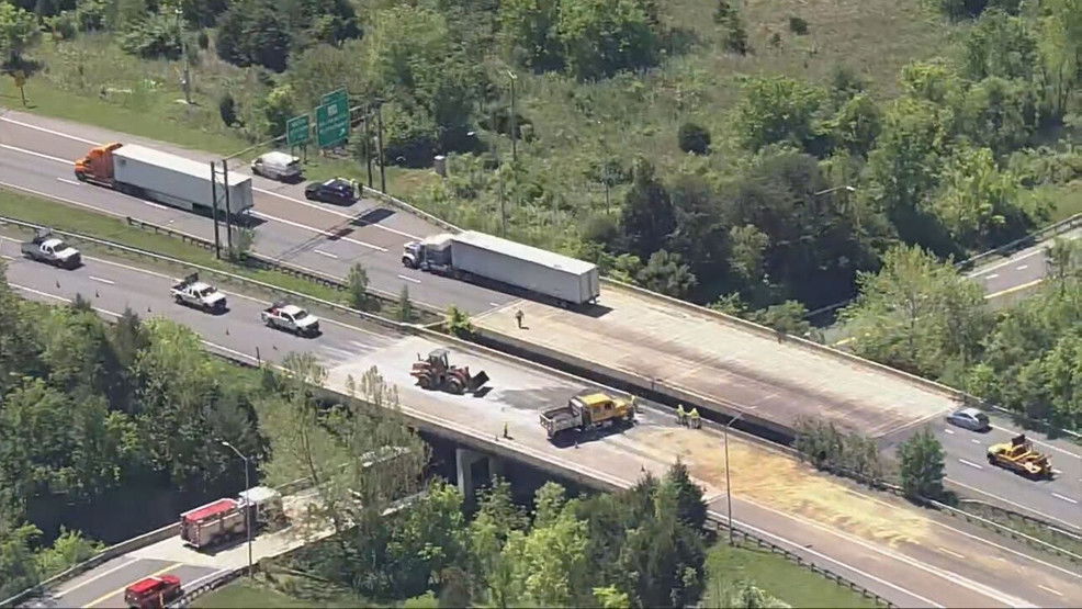 Fatal crash involving dump truck shuts down lanes on Interstate 270 North in Germantown - WJLA