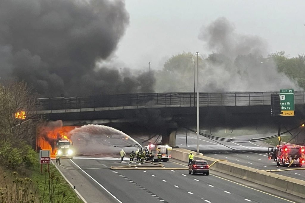 Fuel truck crash causes fire, shuts down I-95 in Norwalk for days, CT governor says - Connecticut Public