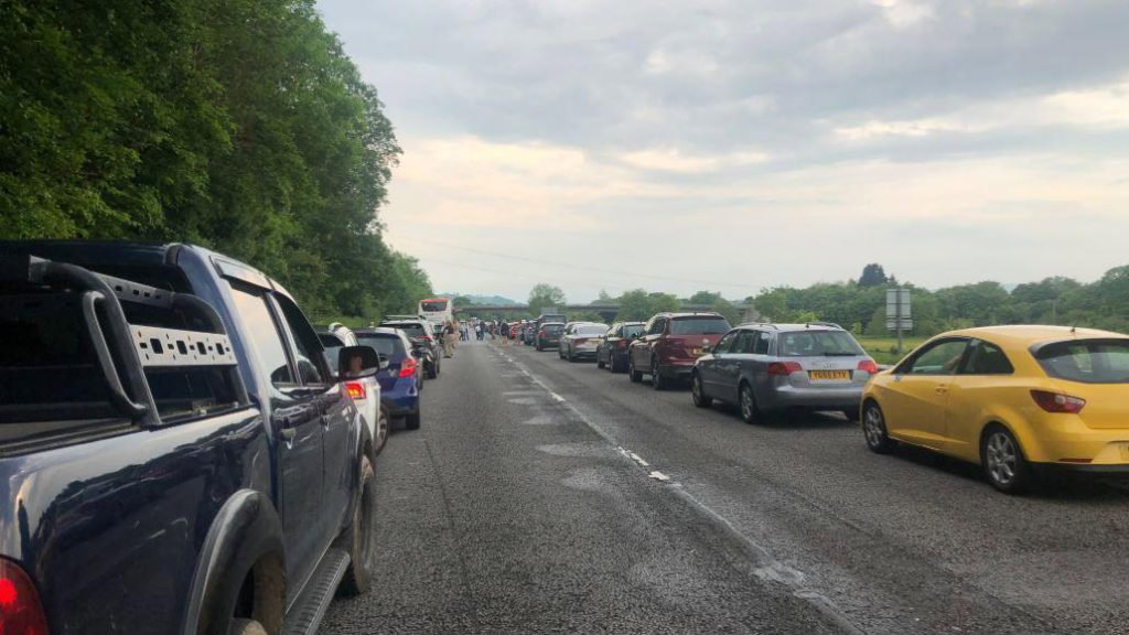 Crash between tractor and car closes part of A38 - Yahoo! Voices