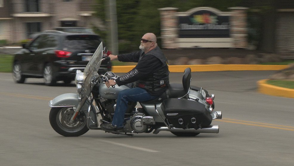Experts give safety tips for Motorcycle Awareness Month - WSBT-TV