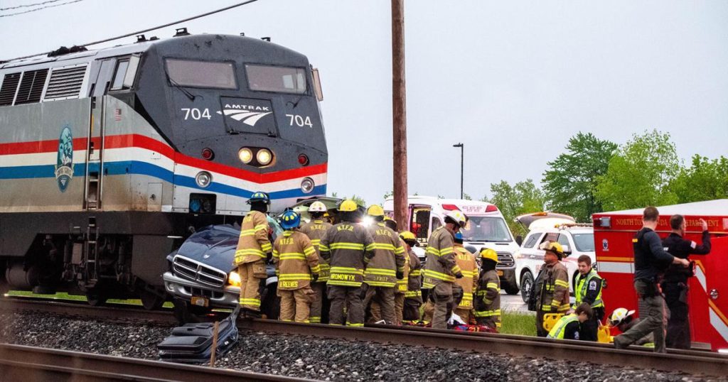 North Tonawanda police hunt for cause of train-truck crash that killed three - Niagara Gazette