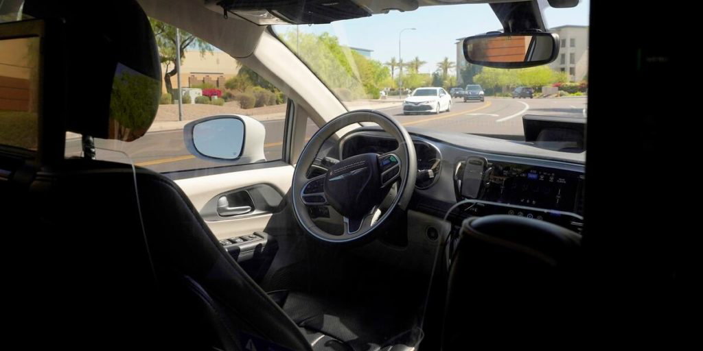 US investigating Waymo autonomous vehicles after reports of crashes or possible traffic violations - Action News 5