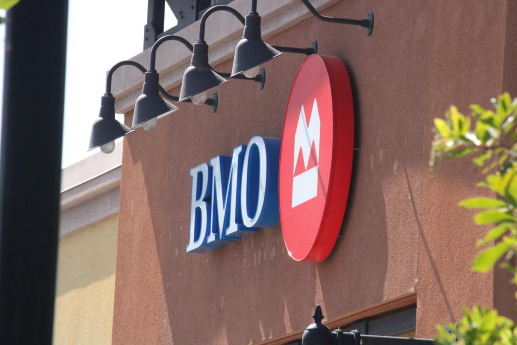 Numbers at major truck lender BMO show worsening credit conditions - Yahoo Finance