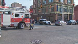 Car crashes into fire truck in Uptown - Yahoo! Voices