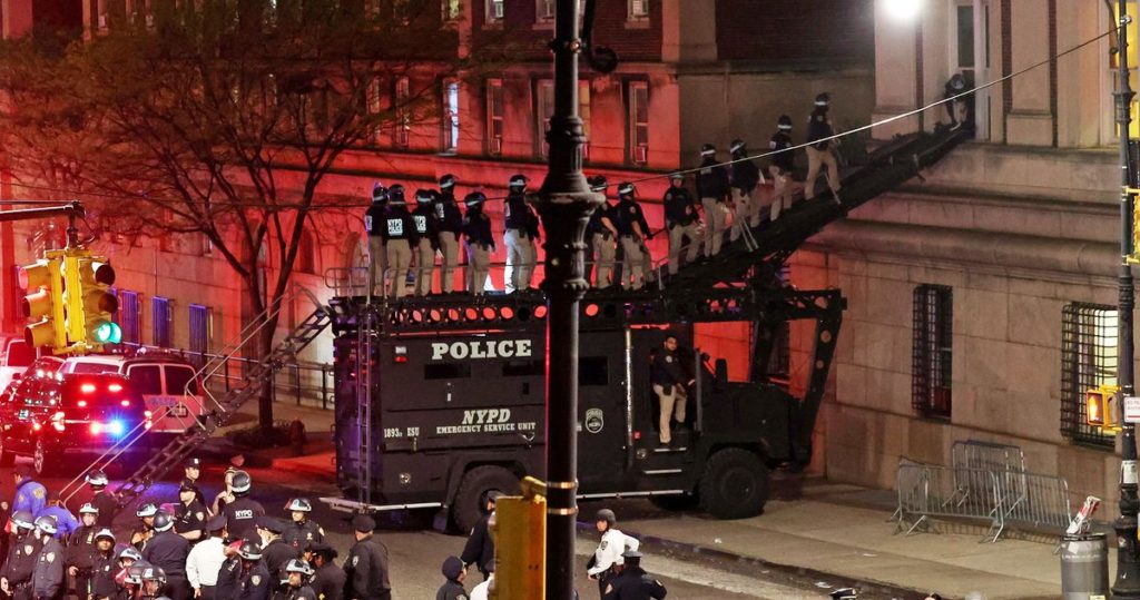 About the NYPD BearCat Ladder Truck Used to Clear Protesters - Curbed