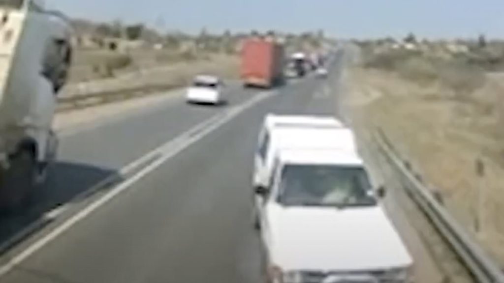 Horrifying dashcam video shows 55-tonne truck slam head-on into a school van killing 18 children while South A - Daily Mail