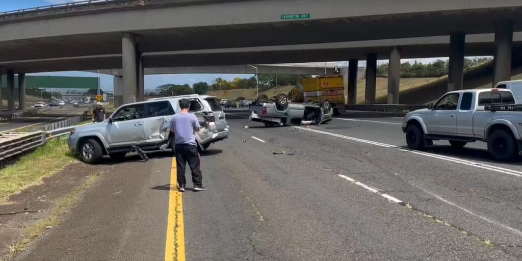 Truck flips on the H-1 in multiple-vehicle crash; Town-bound traffic slowed - Hawaii News Now