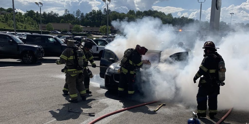 Crews respond to fire at car dealership - WSAZ