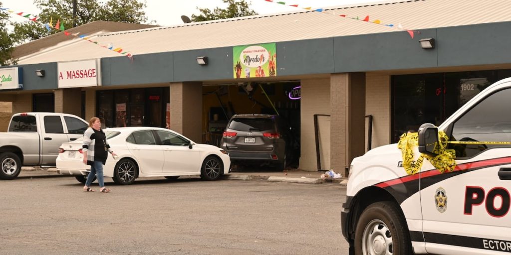 ECISD students injured after car drives into restaurant on 42nd street - KOSA