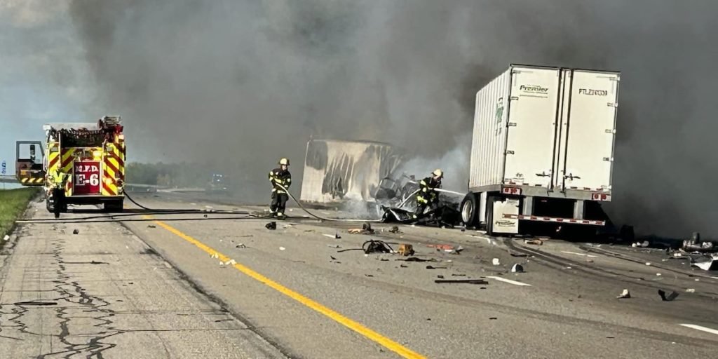 I-71 North closed due to fiery semi-truck crash in Montville - Cleveland 19 News