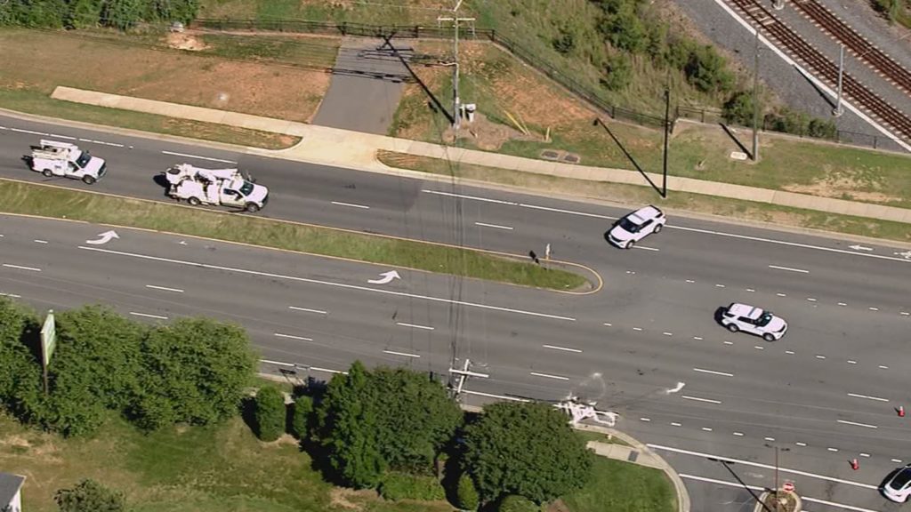 MEDIC: 1 seriously hurt when car slams into pole in University City - WSOC Charlotte