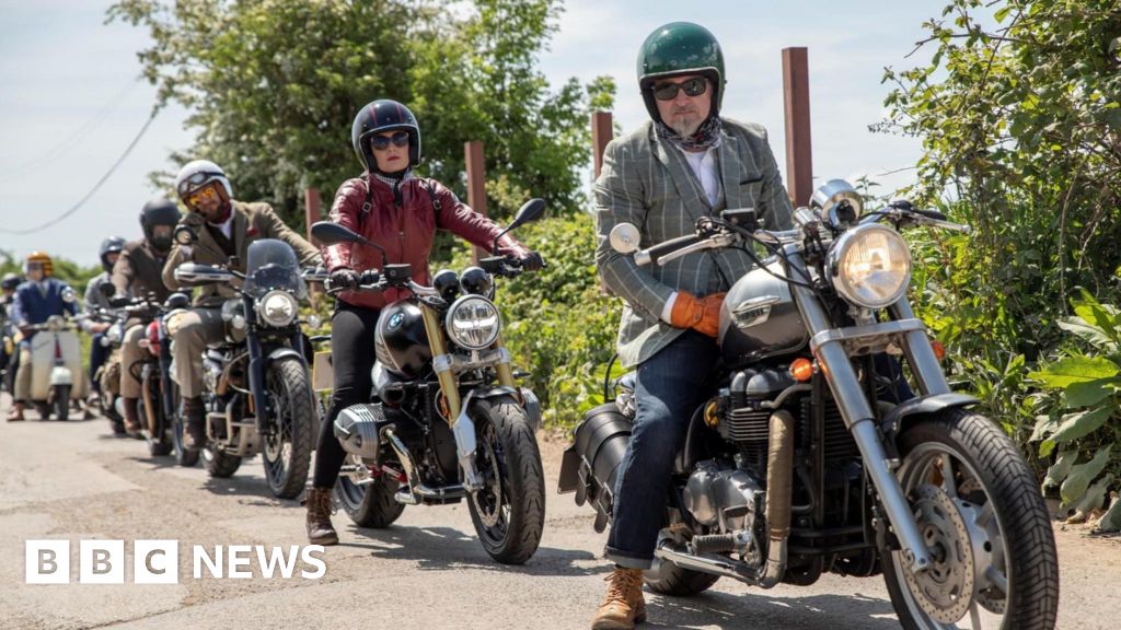 Hundreds attend Bristol motorcycle event for men's mental health - BBC.com