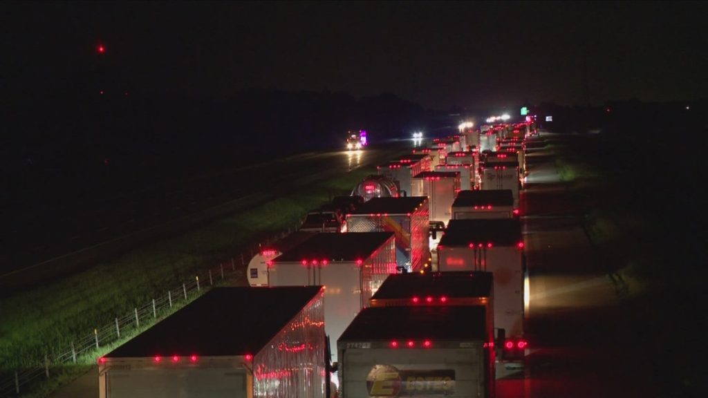 One person killed in I-75 motorcycle crash - WTOL