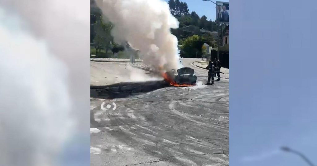 Car believed to have been in Oakland sideshow found engulfed in flames - CBS News