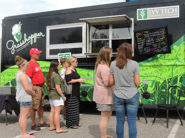 Ivy Tech's food truck to open for 2024 summer season - WANE
