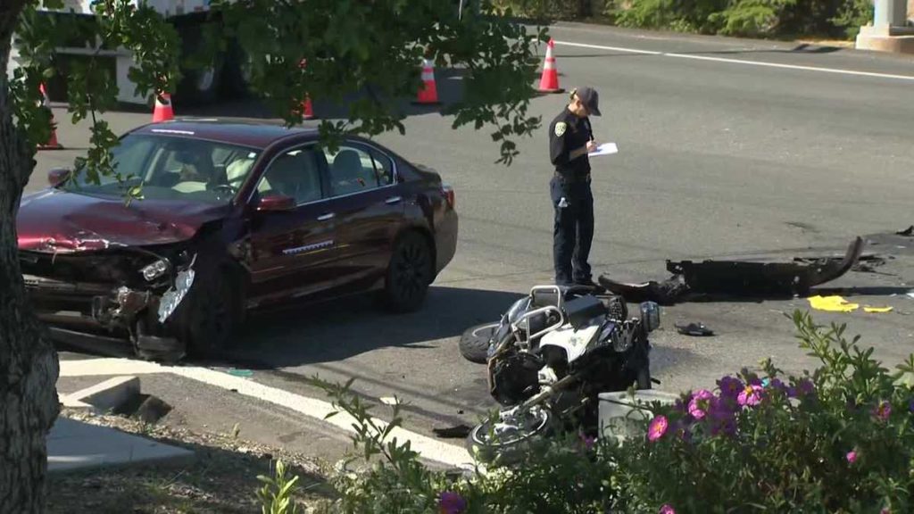 Placer County crash leaves CHP motorcyclist seriously injured - KCRA Sacramento