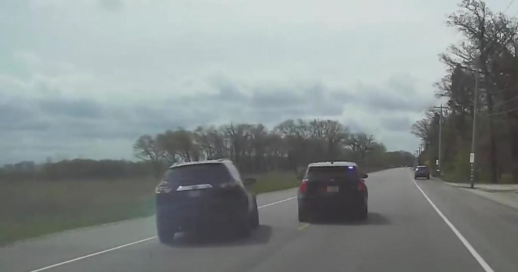 Two Illinois men arrested after police chase stolen car into Wisconsin - CBS News
